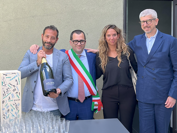 Nuove radici, stessi valori: Atlante posa la prima pietra della nuova sede