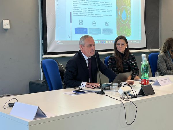 ESG & Imprese - casi studio, KPI e strumenti operativi