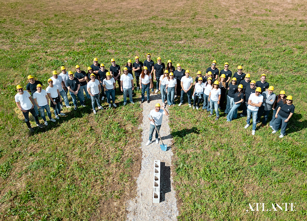 Nuove radici, stessi valori: Atlante posa la prima pietra della nuova sede